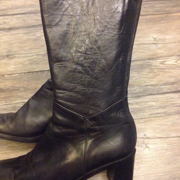 Italian-made, soft leather boots - Picture 8 of 8